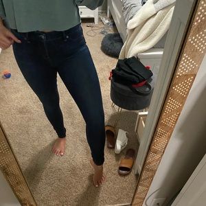 Dark wash skinny jegging